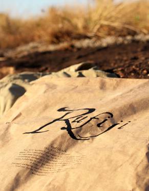 As part of our 'say no to plastic' philosophy and our commitment to environmentally sustainable business, our clothing is packaged in a branded bag made from recyclable paper. Small changes can make a big difference.